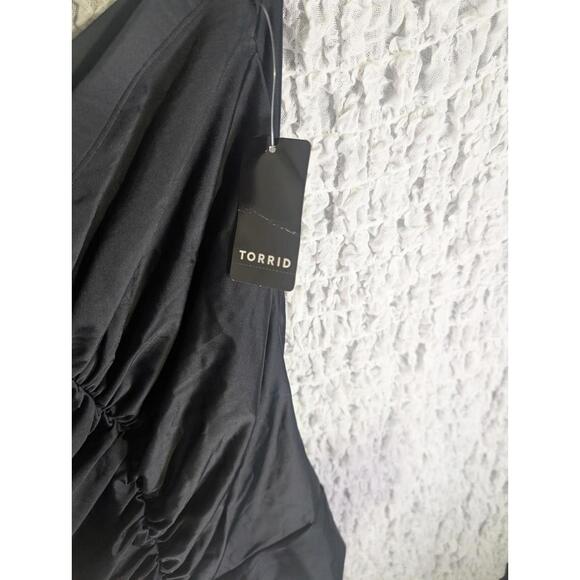 Torrid WOMENS SIZE 6 6X Swim Skirt Ruffle Ruched Black Mermaid‎ - Picture 3 of 7